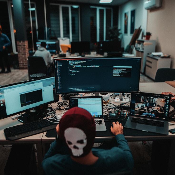 Collaborative mobile app development workflow